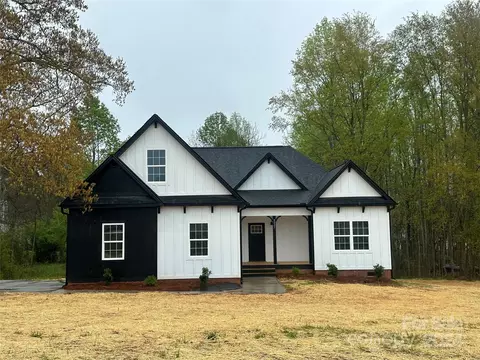8023 Smooth Stone Ct, Clover, SC 29710