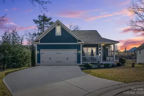 53 Dreambird Dr, Leicester, NC 28748