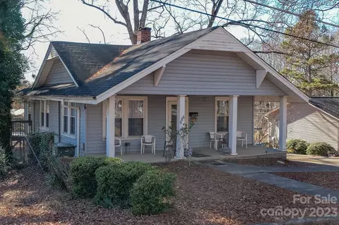 444 8th Se Ave SE, Hickory, NC 28602