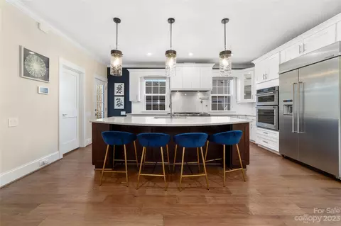 469 S Main St, Davidson, NC 28036 photo 8
