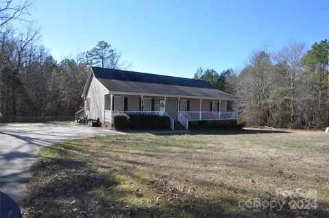 1362 Melanie Ln, Chester, SC 29706