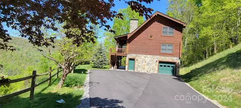 363 Destination Dr, Waynesville, NC 28786
