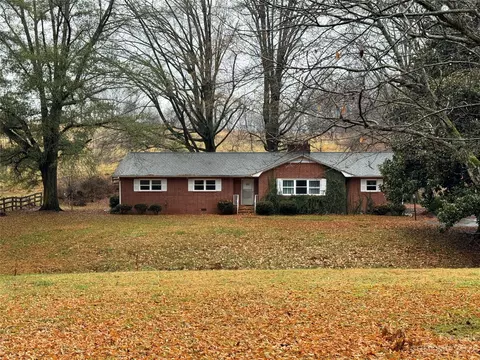 1842 Cora Caudill Rd, North Wilkesboro, NC 28659