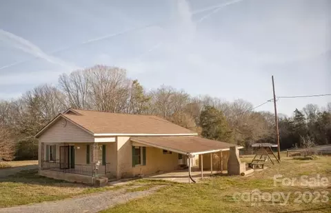 2345 Mackey Rd, Lancaster, SC 29720 photo 4