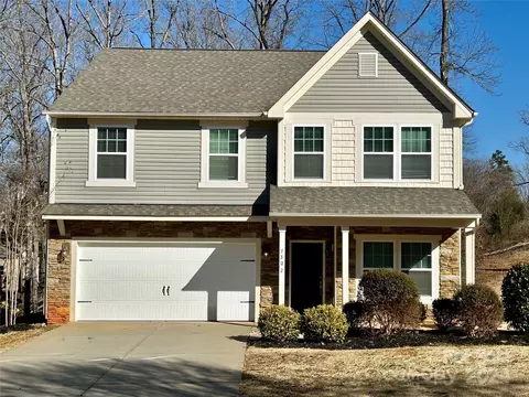 7302 Friar Tuck Ln, Mint Hill, NC 28227