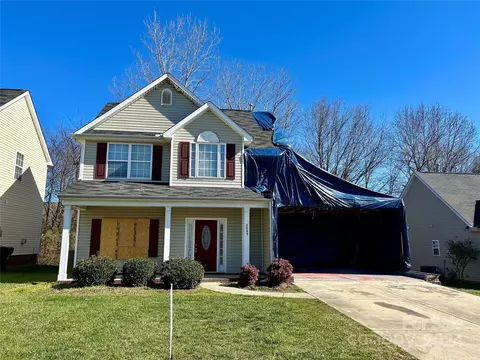 2869 Island Point Dr, Concord, NC 28027