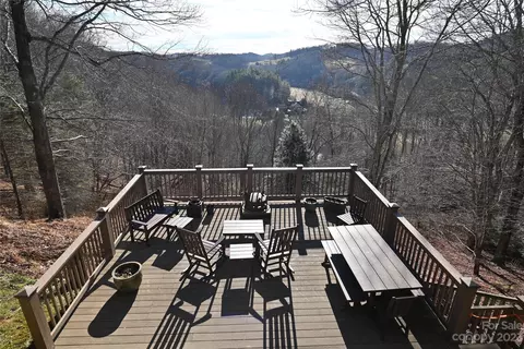 105 Hunter Dr, Boone, NC 28607 photo 3
