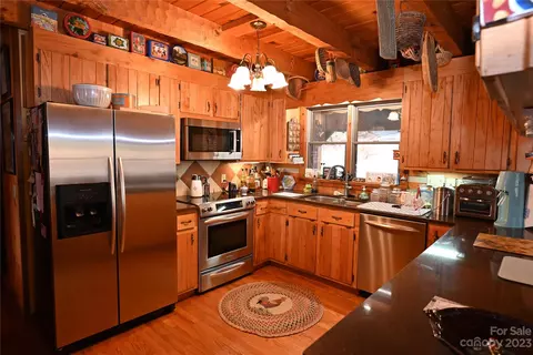 105 Hunter Dr, Boone, NC 28607 photo 10