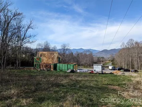16 Old Lafayette 10 Ln #10, Black Mountain, NC 28711
