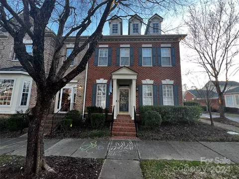 212 S Faulkner Way, Davidson, NC 28036