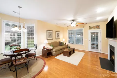 1037 Peridot Dr, Fort Mill, SC 29708 photo 10