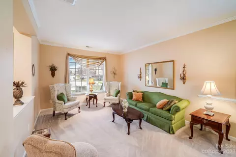 1037 Peridot Dr, Fort Mill, SC 29708 photo 2