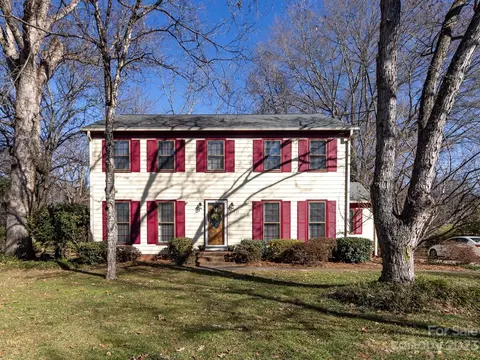 13821 Phillips Rd, Matthews, NC 28105
