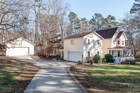 1850 Dogwood Flower Ln, Lincolnton, NC 28092