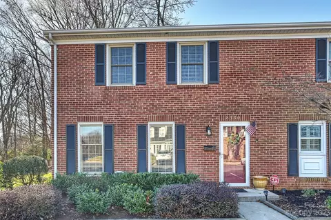 8330 Knights Bridge 149 Rd #149, Charlotte, NC 28210
