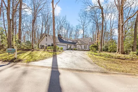 64 Fairway Rdg, Lake Wylie, SC 29710