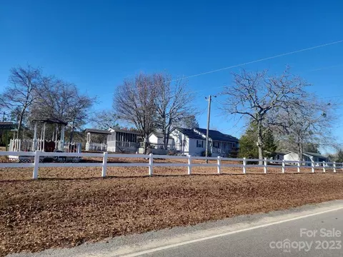 165 John Miller Rd, Jefferson, SC 29718