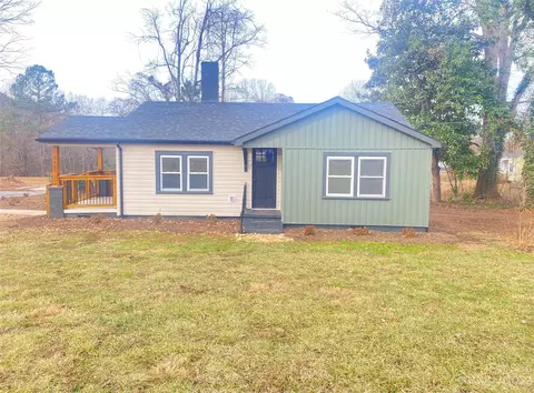 1966 Connelly Springs Rd, Lenoir, NC 28645