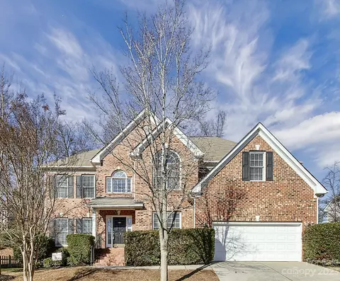 2067 Solway Ln, Charlotte, NC 28269
