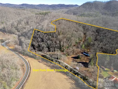 163 Thissa Way, Brevard, NC 28712