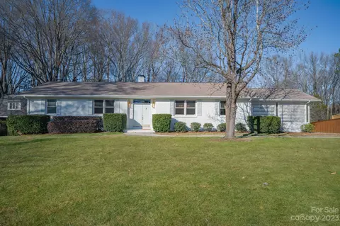 501 Boyce Rd, Charlotte, NC 28211