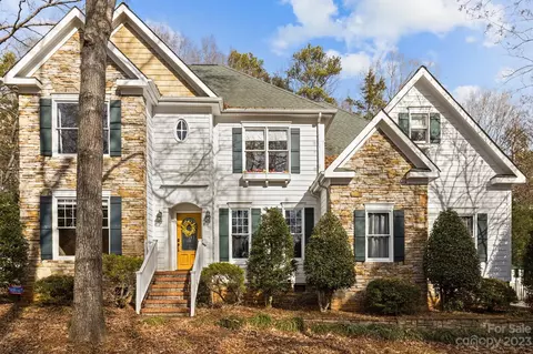 10112 Windtree Ln, Charlotte, NC 28215