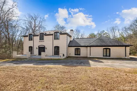 611 NE Burrage Rd, Concord, NC 28025