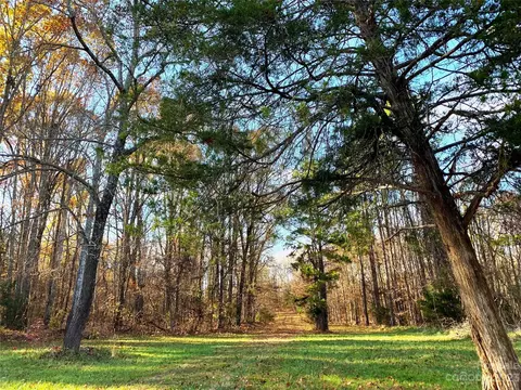 5120 Tabernacle Rd, Lancaster, SC 29720 photo 2