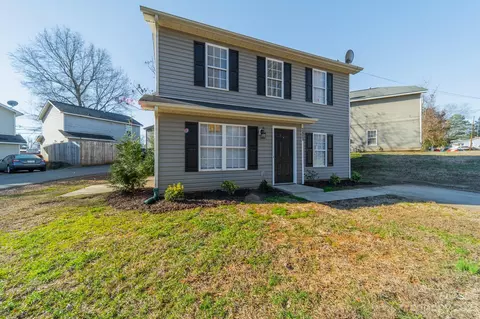 2421 Elmin St, Charlotte, NC 28208
