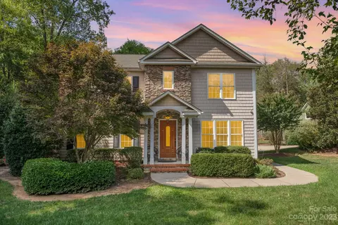 5816 Sharon Rd, Charlotte, NC 28210