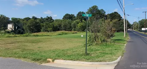 616 Monroe St, Statesville, NC 28677