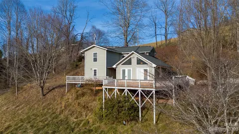 3954 Nc 80 Hwy, Bakersville, NC 28705