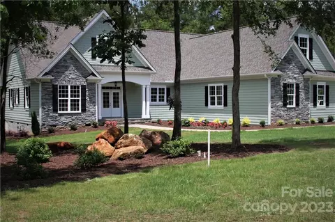 651 Bellegray Rd, Clover, SC 29710