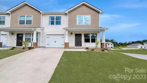 93 Malcolm Ct, Candler, NC 28715