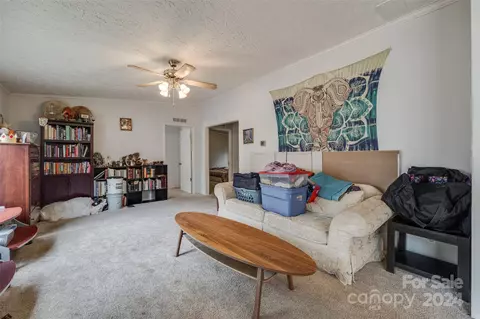Living - 3222 Griffith Rd, Monroe, NC 28112 photo 3 of 4