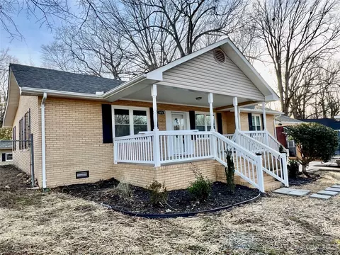 1676 Franandel Dr, Lancaster, SC 29720