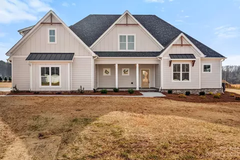 137 Old Dutch Rd, Advance, NC 27006
