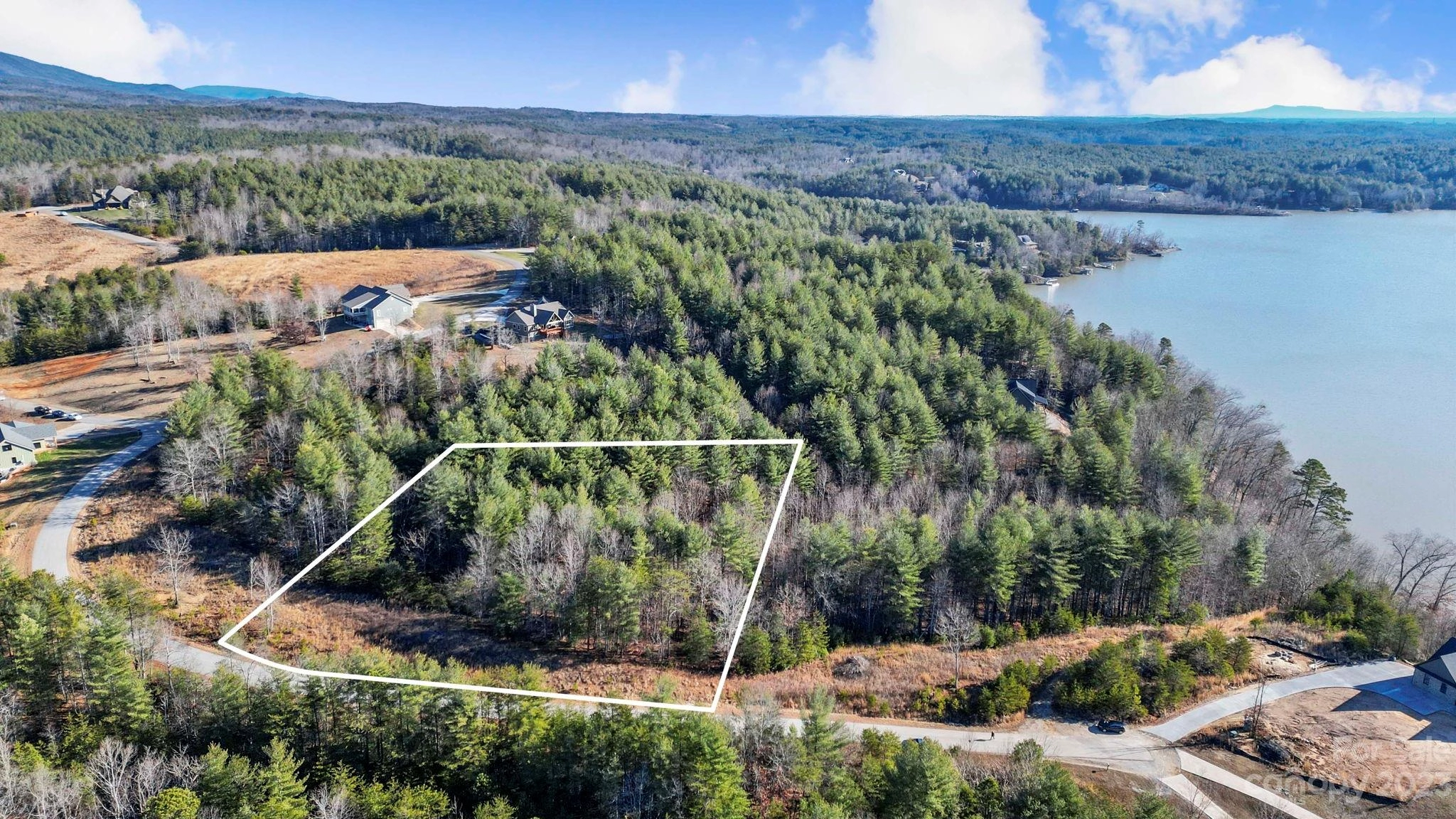 14 Lake Crest Dr Unit 14  