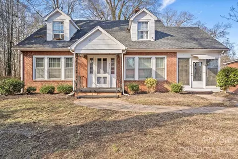 211 N Main St, Mooresboro, NC 28114