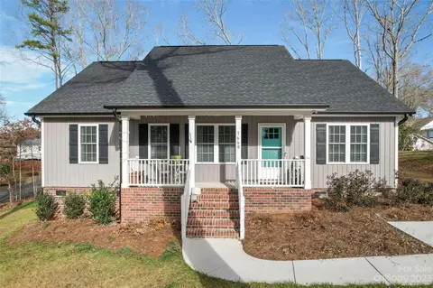 1660 Maple Ave, Albemarle, NC 28001