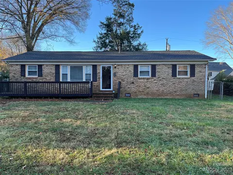 1114 Clawson Ct, Charlotte, NC 28209