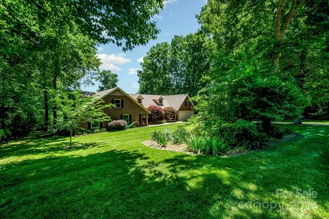 5409 Shoreview Dr, Concord, NC 28025 photo 2