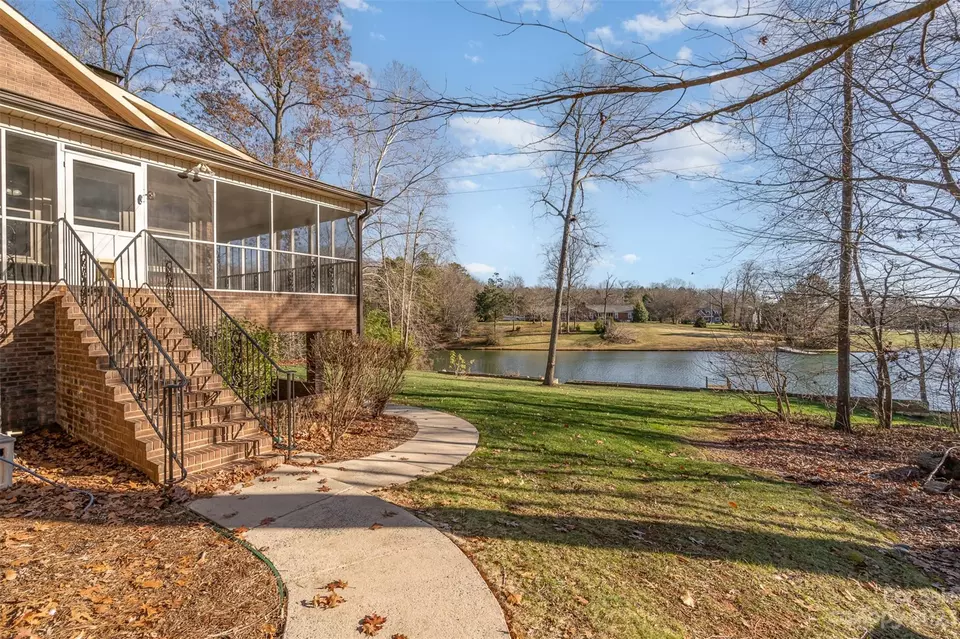 5409 Shoreview Dr, Concord, NC 28025 48 Photos Movoto