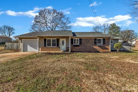 150 Dixie Trail Dr, Forest City, NC 28043