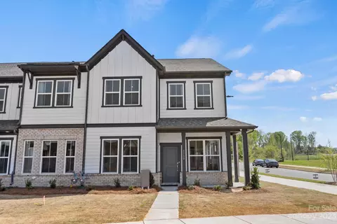 5750 Gulch Pl, Charlotte, NC 28215