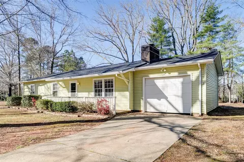 1401 Sharon Dr, Waxhaw, NC 28173