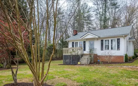 948 Union St, Morganton, NC 28655