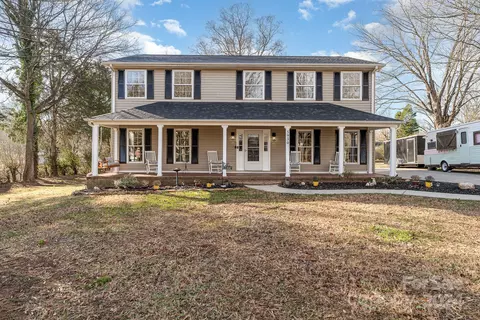 5930 Cottonwood Ln, Winston Salem, NC 27103