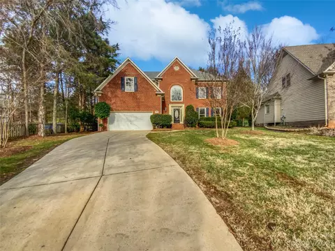 12307 Oakbriar Ln, Charlotte, NC 28273