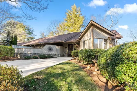 302 Timber Dr, Asheville, NC 28804